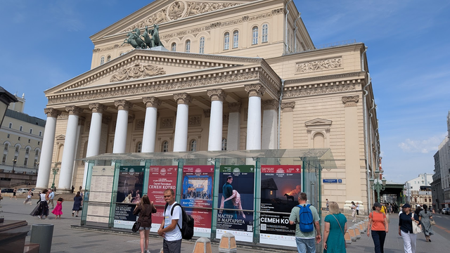 Day-6-in-Moscow,-Bolshoi,-Pushkin-Museum,-and-Sokolniki-Park